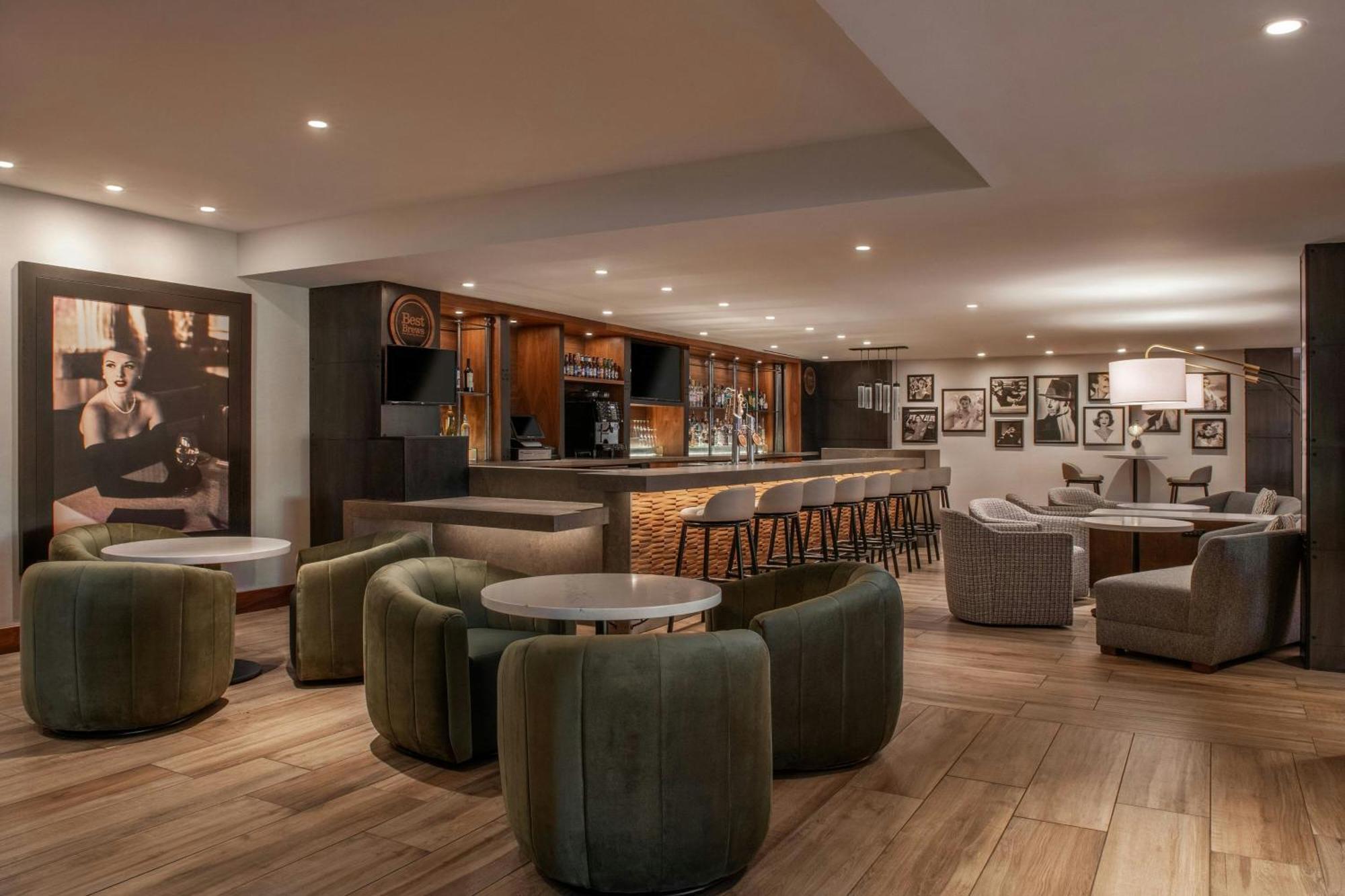 Four Points By Sheraton Los Angeles Westside — Photos 1